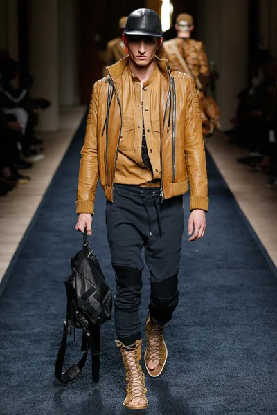 Look 42